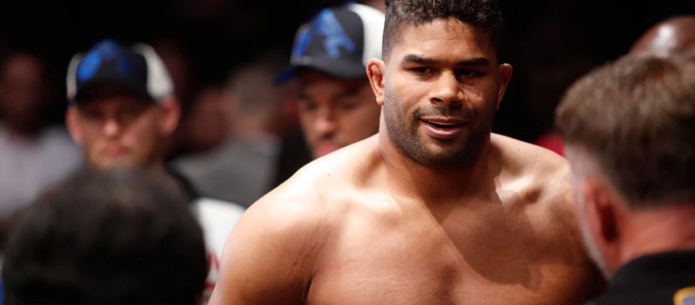 UFC: Σοβαρός τραυματισμός για αθλητή του ΜΜΑ - Σκίστηκε το πάνω χείλος του τόσο που φάνηκαν τα δόντια του (φωτο)